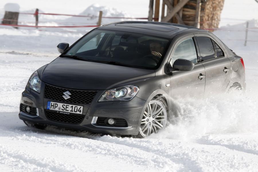  Suzuki Kizashi Sport 4x4 2011 года  (фото 19 из 22)